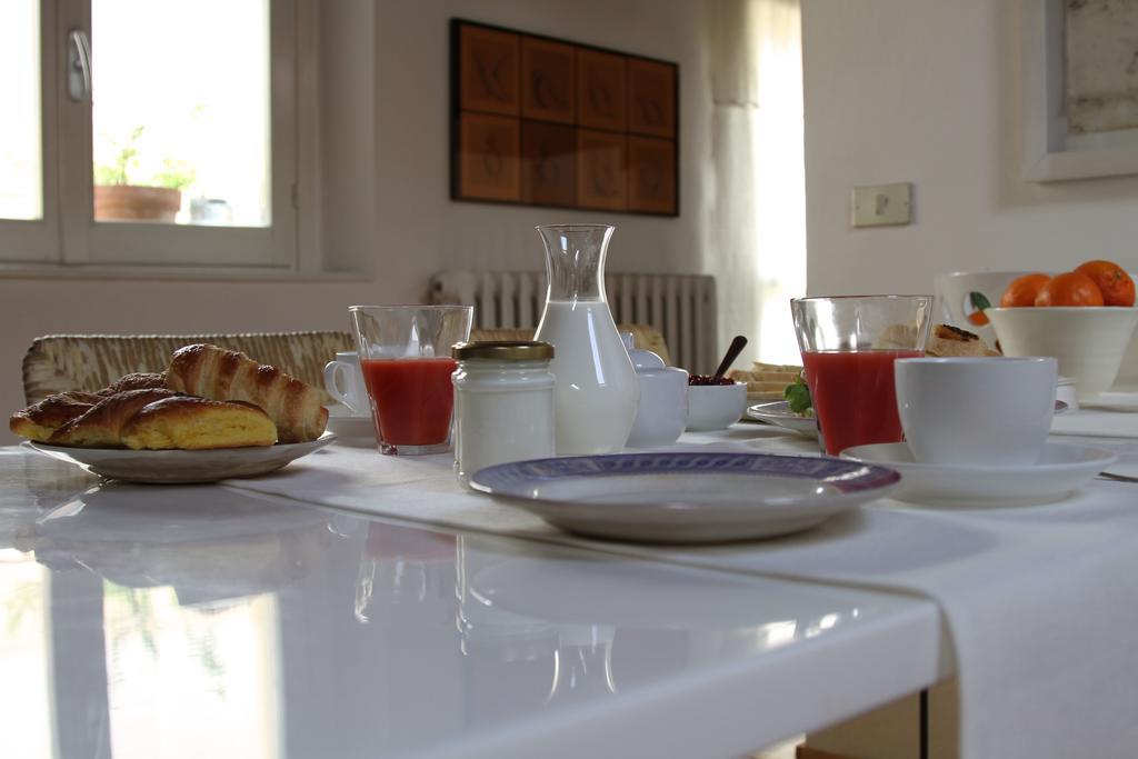 Stella21 Bedandbreakfast Модена Екстериор снимка